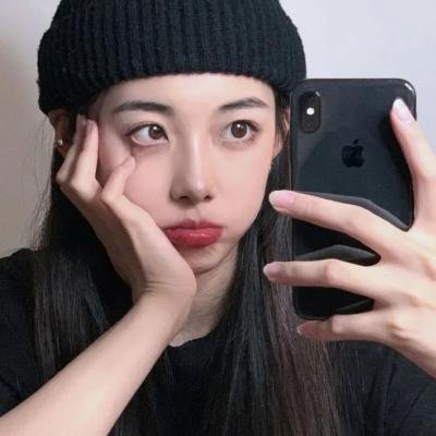 三个盗贼和狮子